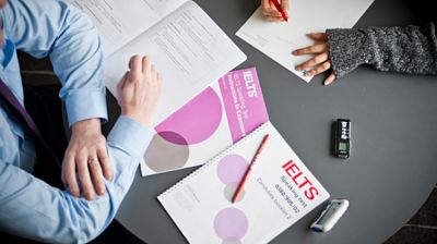 Khóa học luyện thi IELTS tại RES